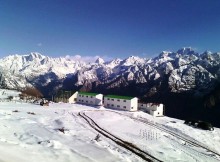 auli snow