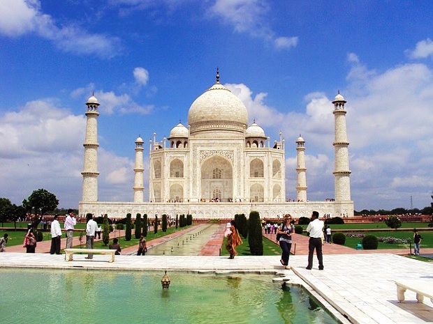 How to book Taj Mahal Tickets online?